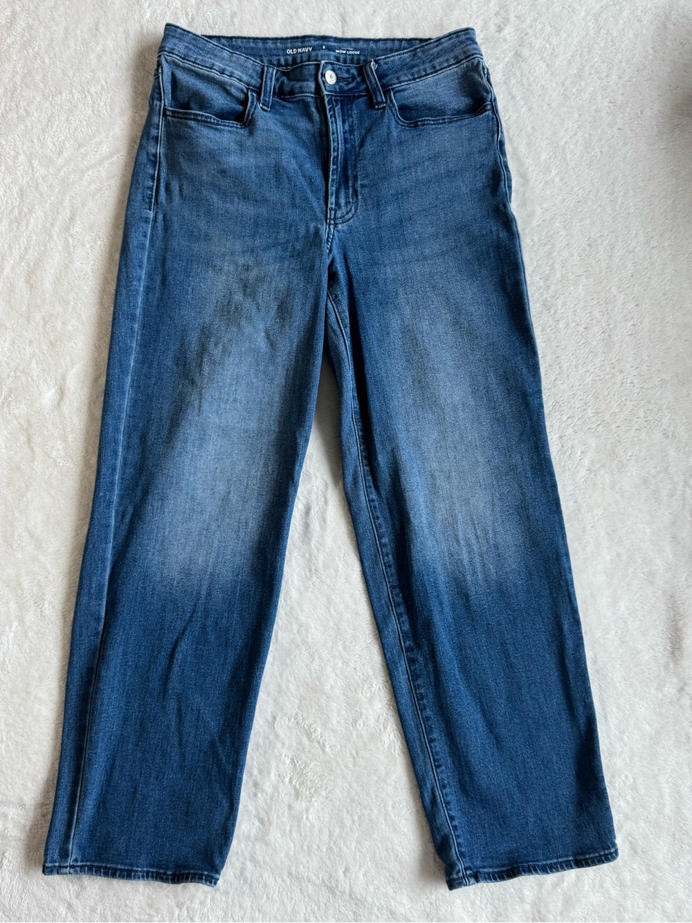 OLD NAVY HIGH-WAISTED WOW LOOSE JEANS — SIZE 8 SHORT, MEDIUM WASH